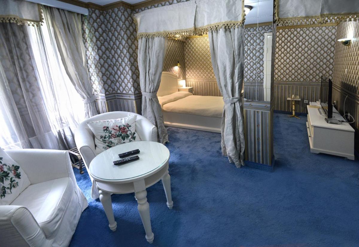 Zodiak Hotel