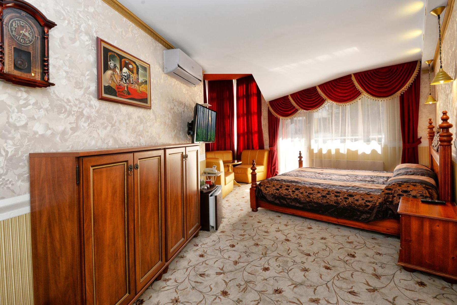 Zodiak Hotel 3*