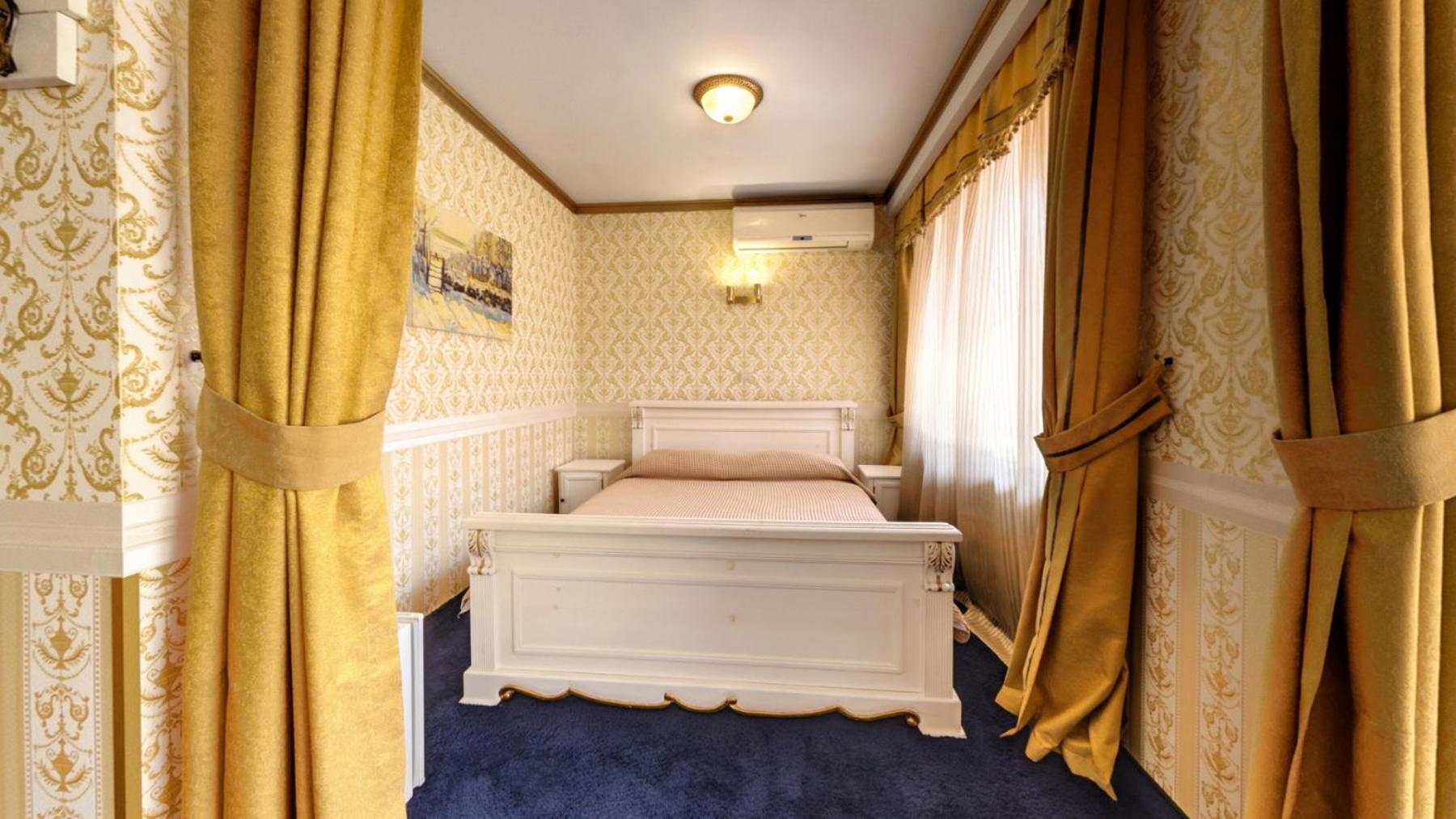 Zodiak Hotel